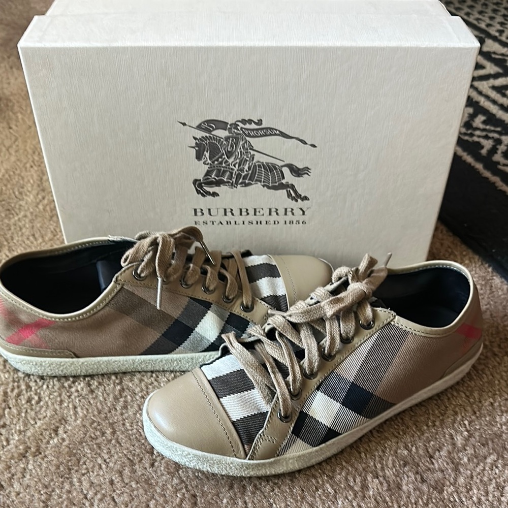 Burberry Tan and Black Plaid Sneakers with White Sole . Good condition. !!!